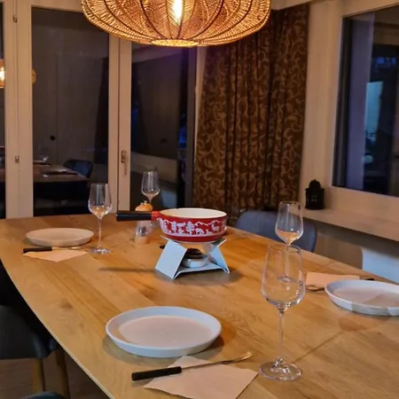 Dom wakacyjny Swiss Mountains, Romantic, Heidiland, And Via Gondola *