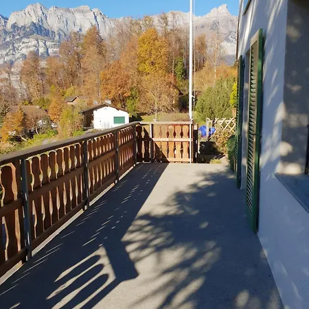 Swiss Mountains, Romantic, Heidiland, And Via Gondola Dom wakacyjny