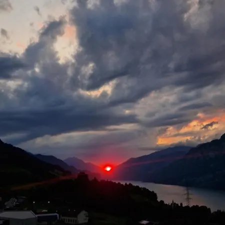 Dom wakacyjny Swiss Mountains, Romantic, Heidiland, And Via Gondola Quarten