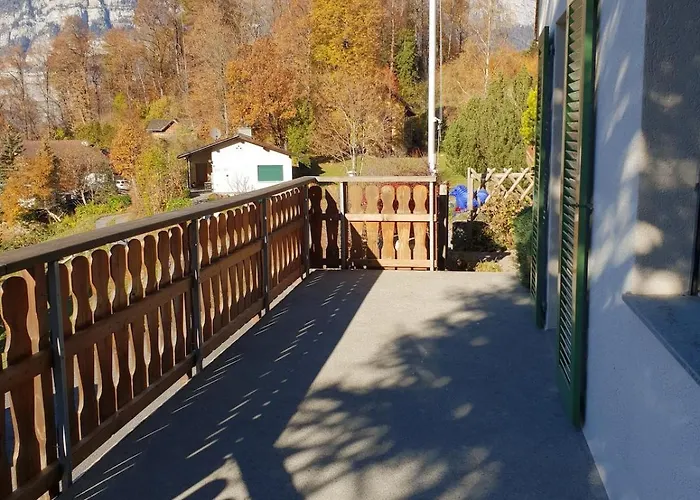 Swiss Mountains, Romantic, Heidiland, And Via Gondola 度假居